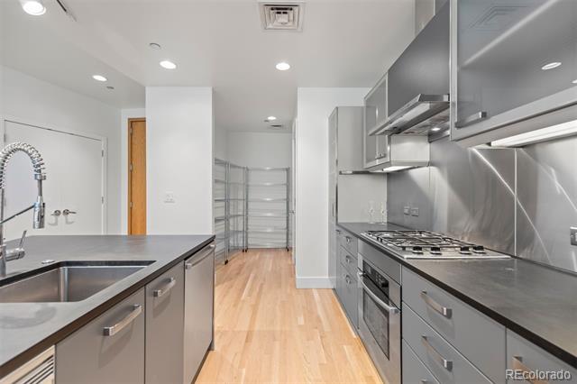 1200 Acoma Street Unit: 203
