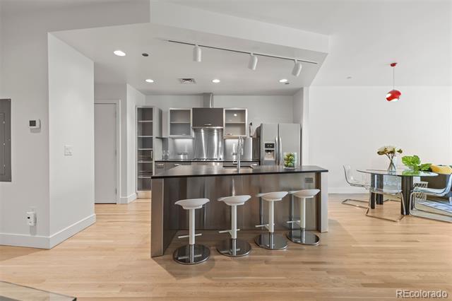 1200 Acoma Street Unit: 203