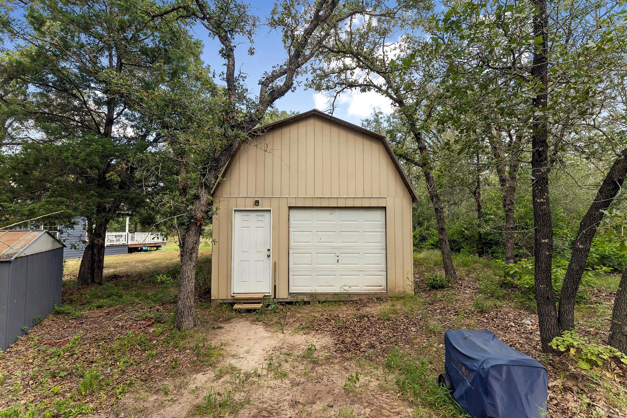 260 Dickerson LN S