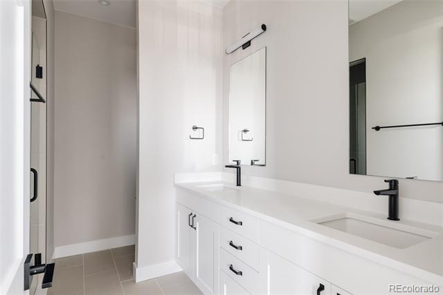 8280 E 36th Avenue Unit: 24