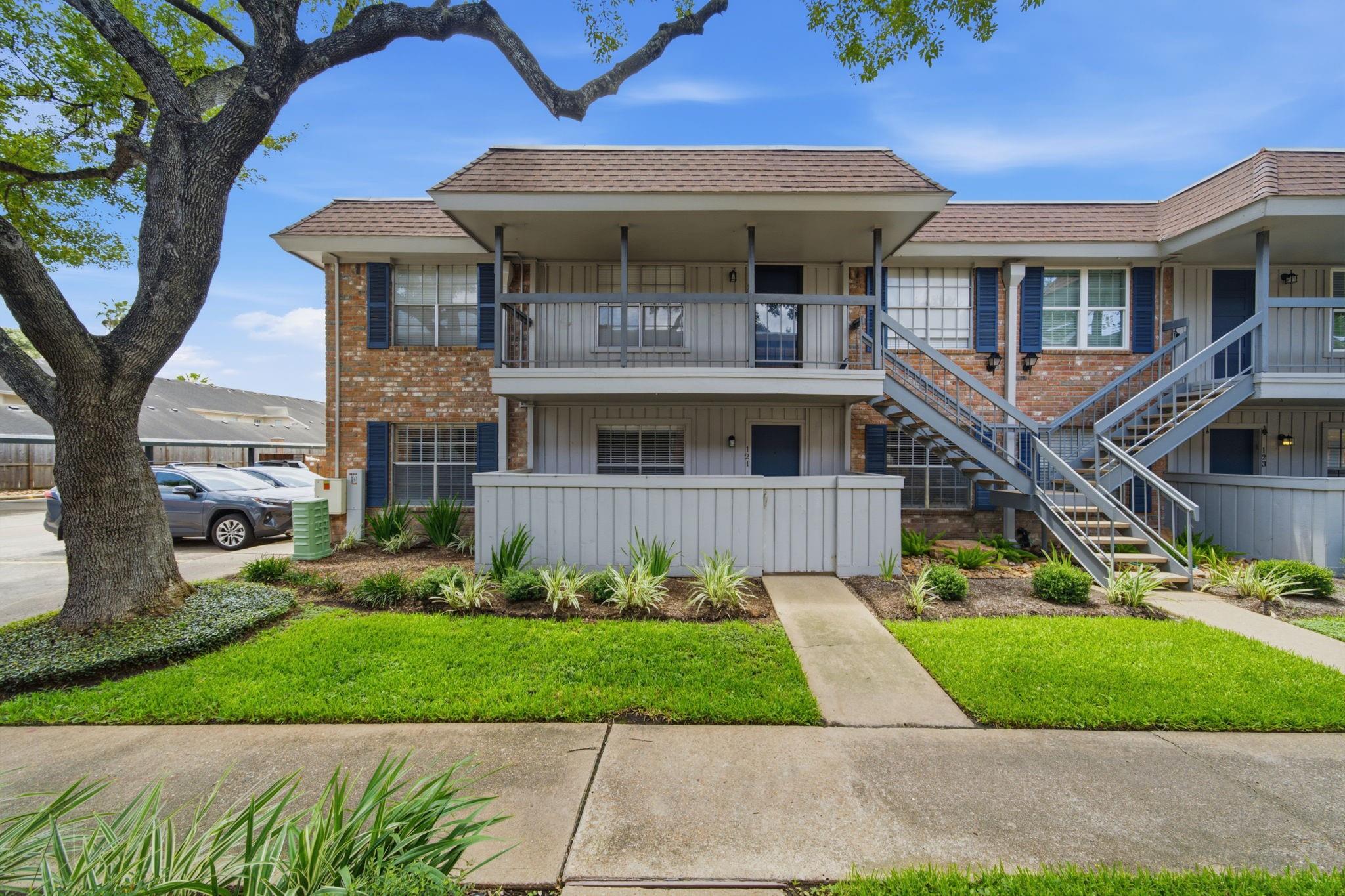 2350 Bering Drive # 121