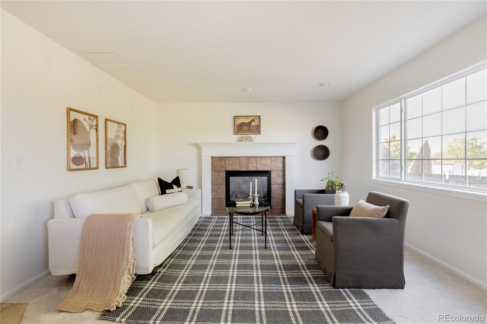 7375 S Laredo Street