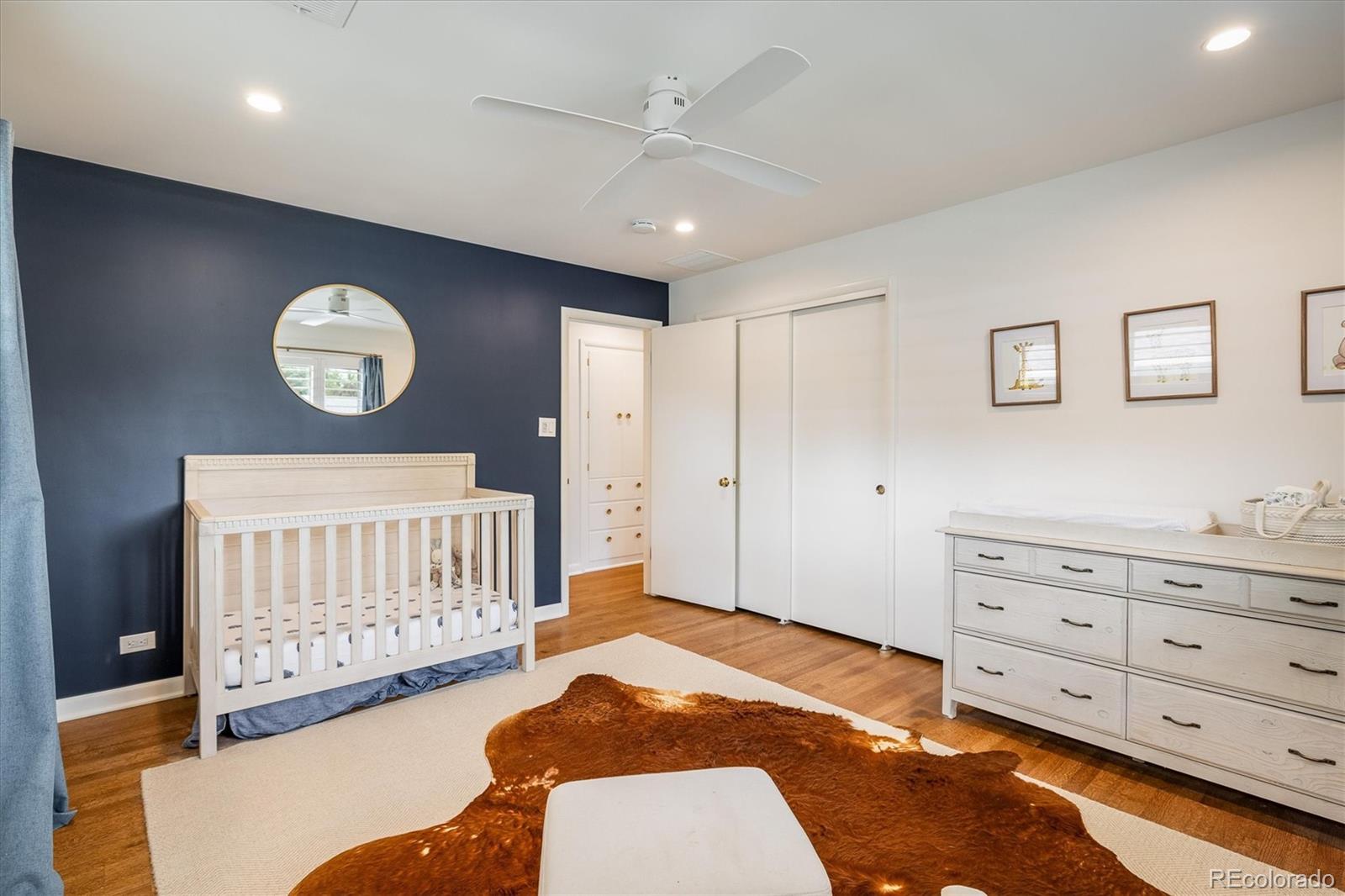 2605 E Flora Place