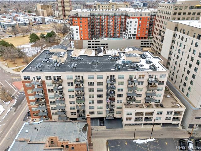 1975 N Grant Street Unit: 325