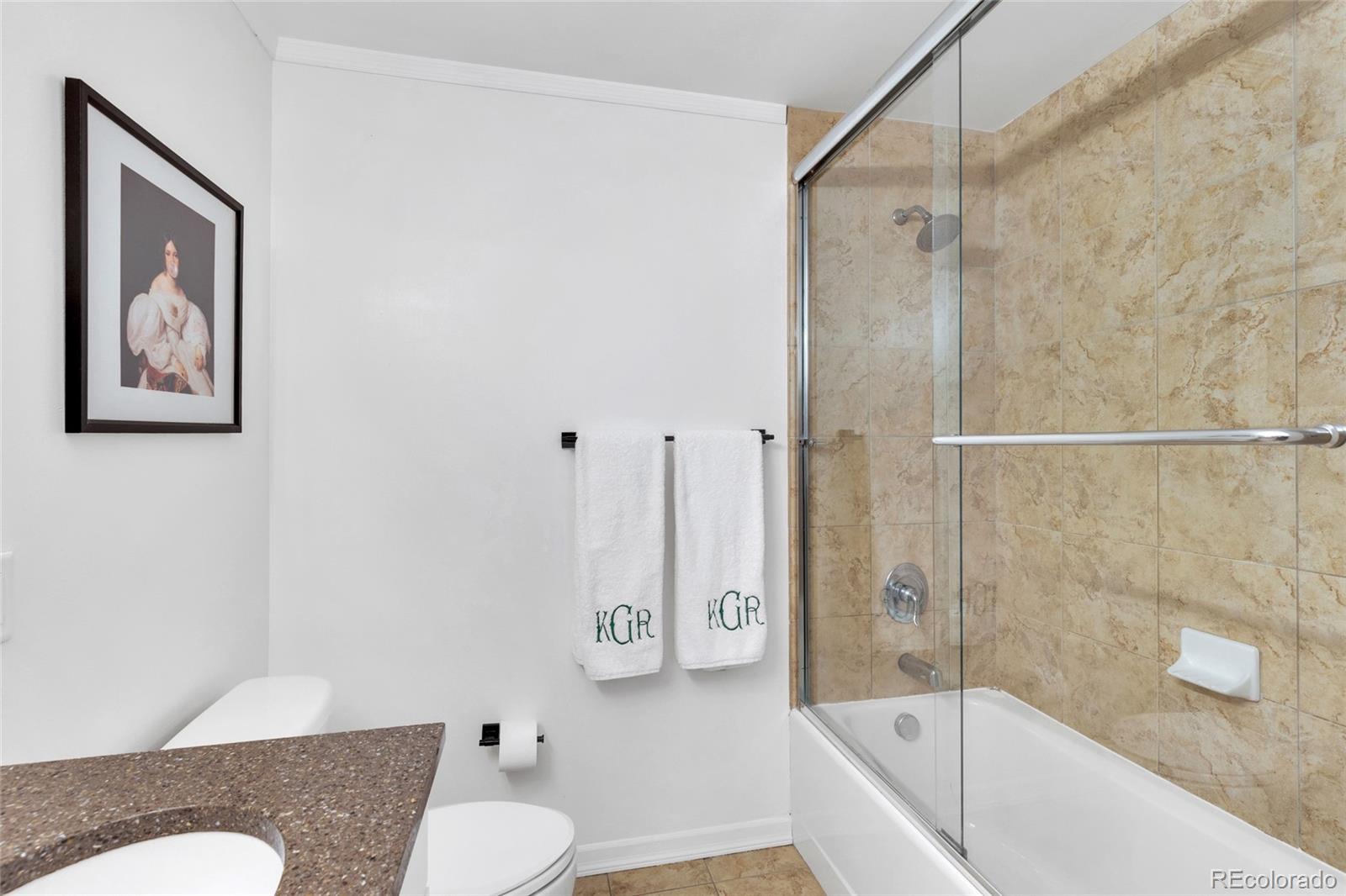 1975 N Grant Street Unit: 325