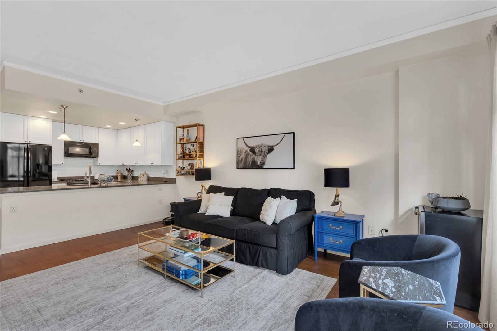 1975 N Grant Street Unit: 325