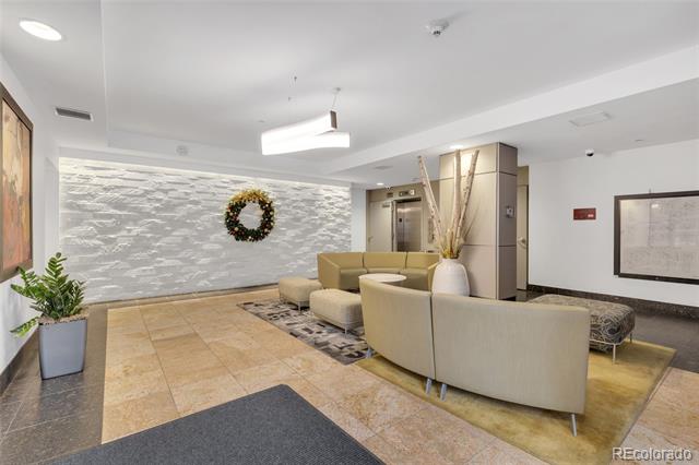 1975 N Grant Street Unit: 325