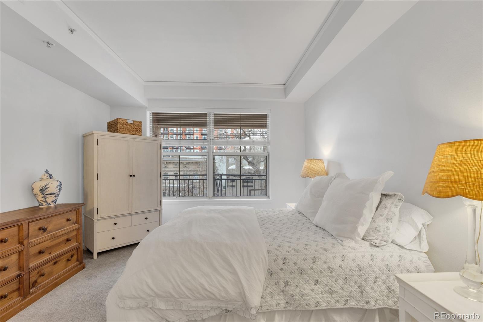 1975 N Grant Street Unit: 325