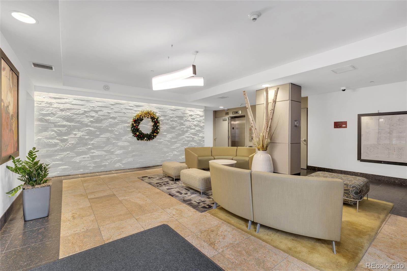 1975 N Grant Street Unit: 325