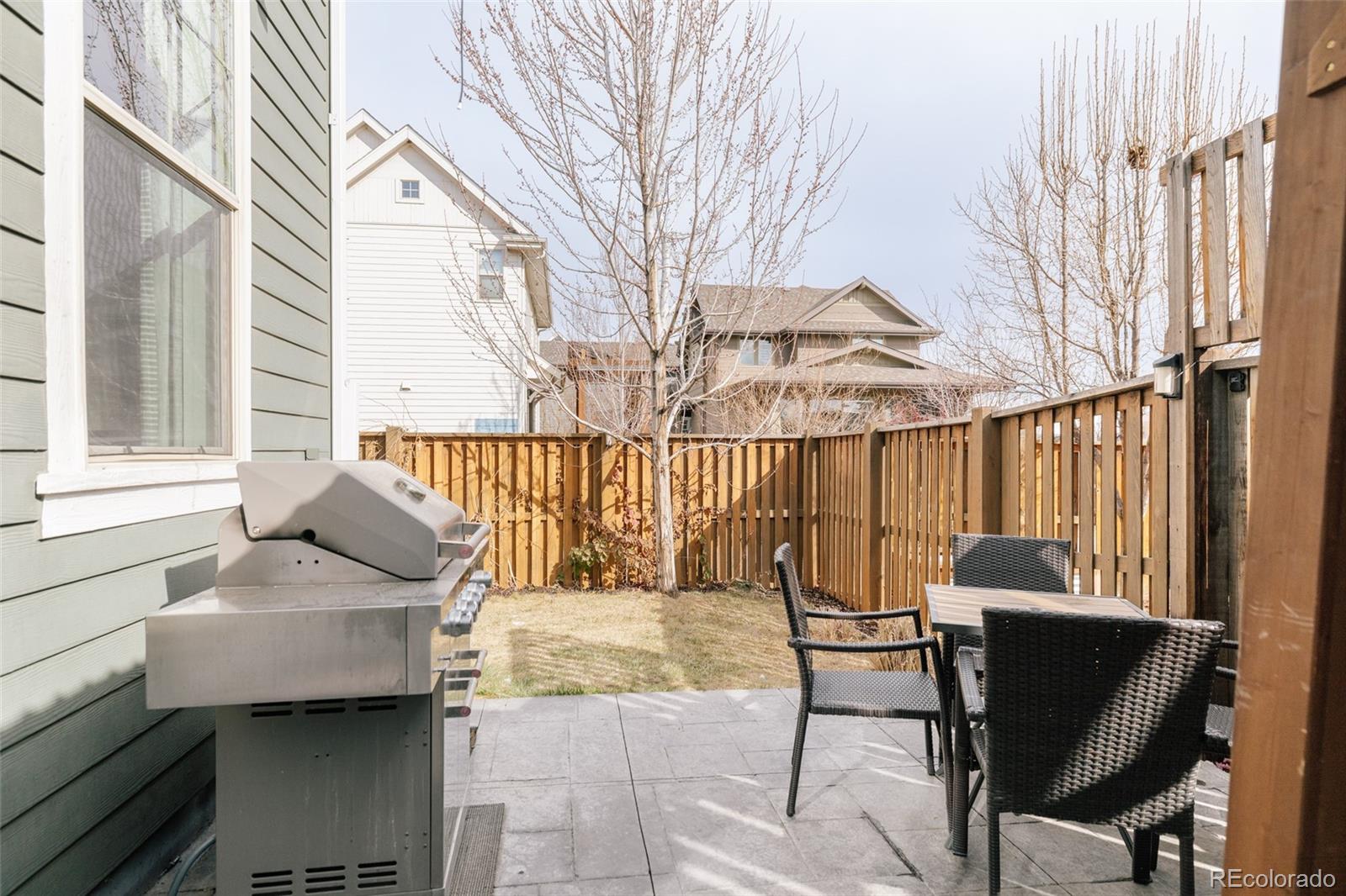 8072 E 49th Place