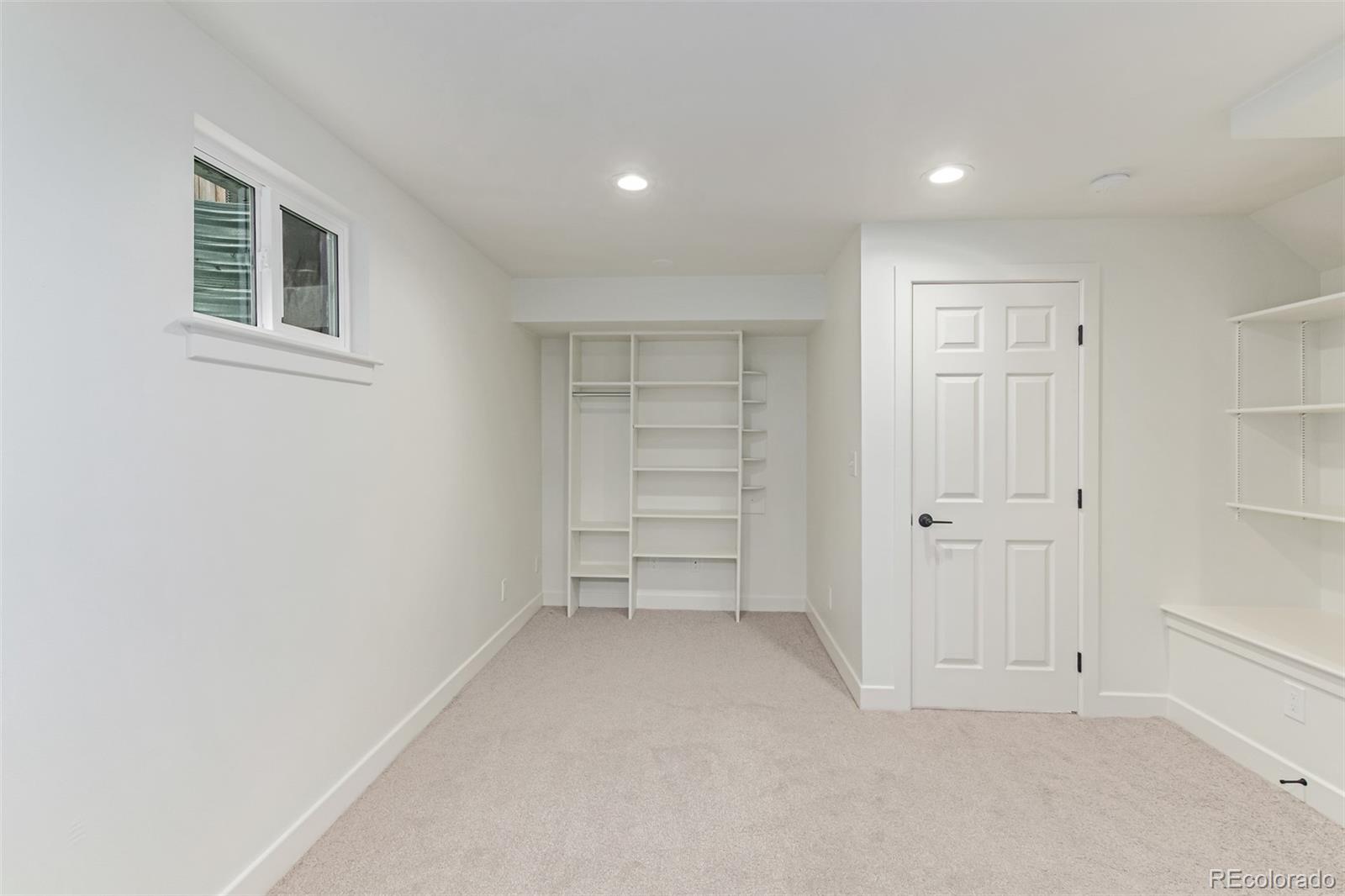 9626 Whitecliff Place