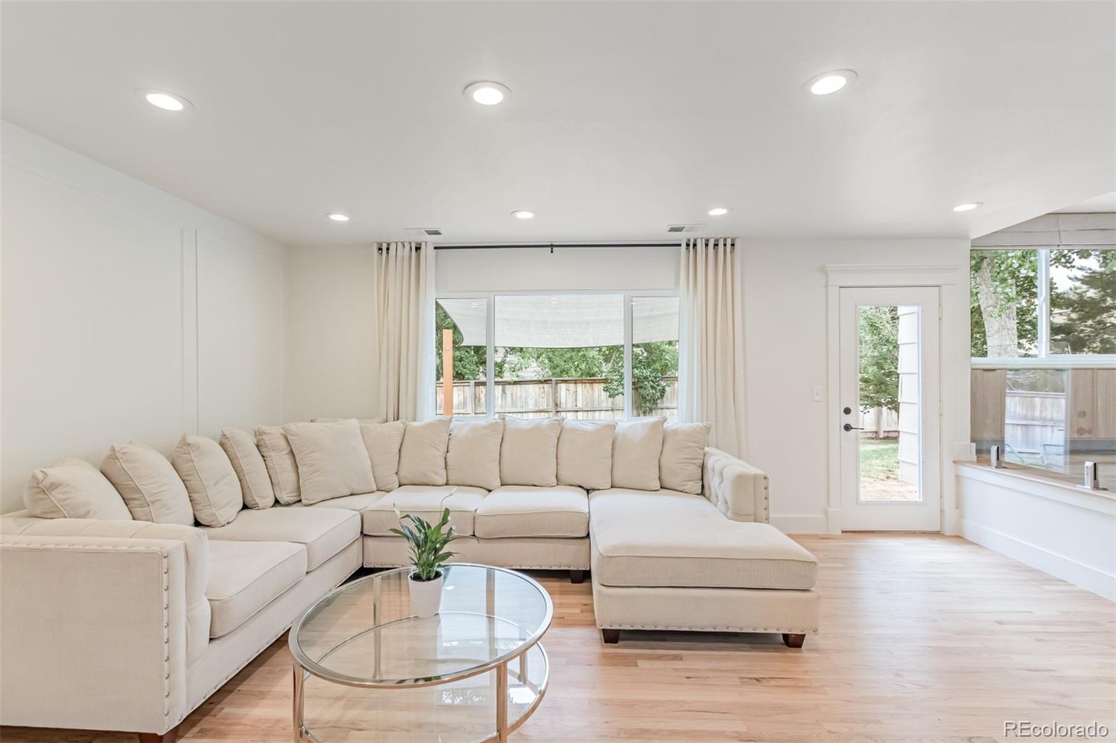 9626 Whitecliff Place