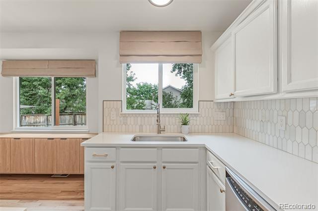9626 Whitecliff Place