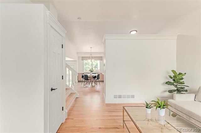 9626 Whitecliff Place