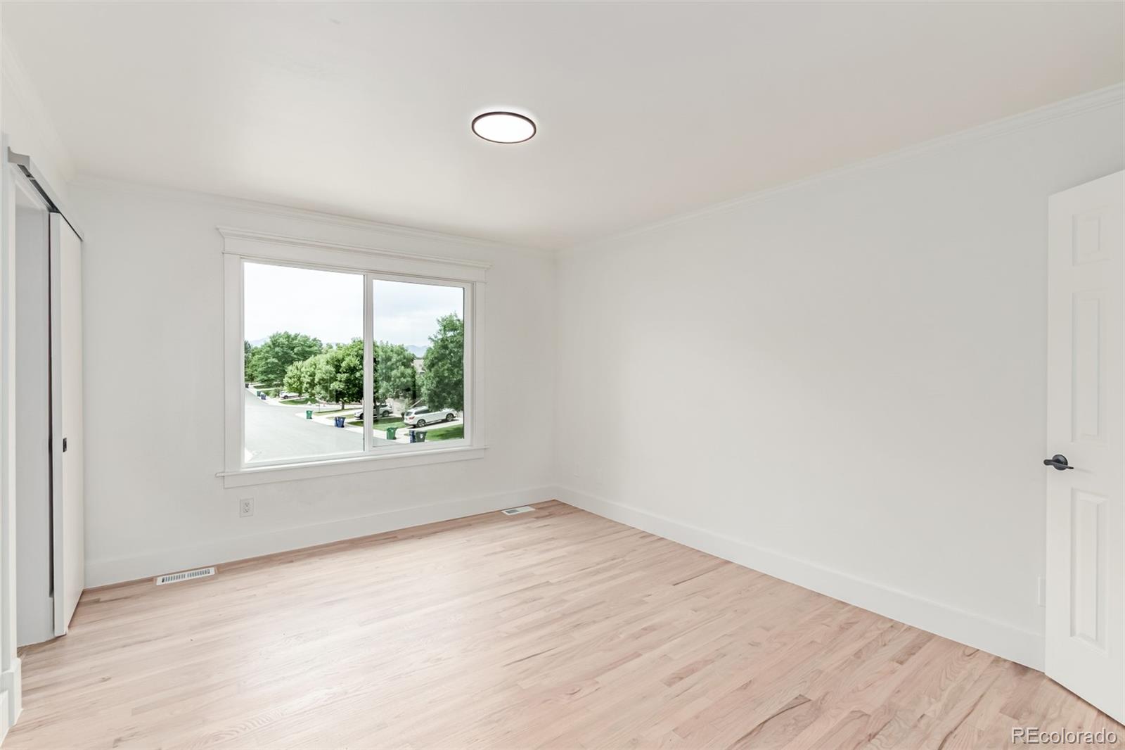 9626 Whitecliff Place