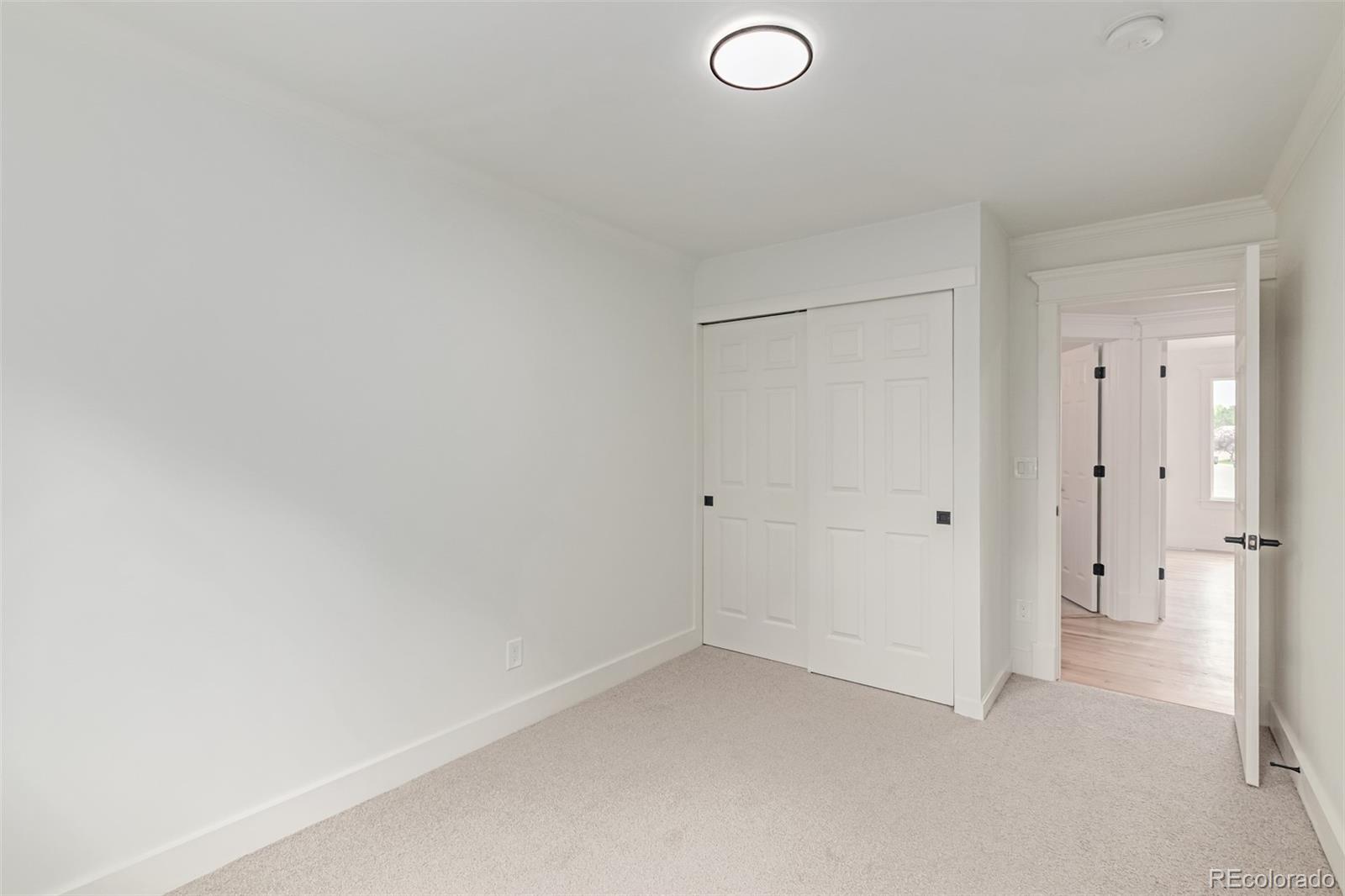 9626 Whitecliff Place