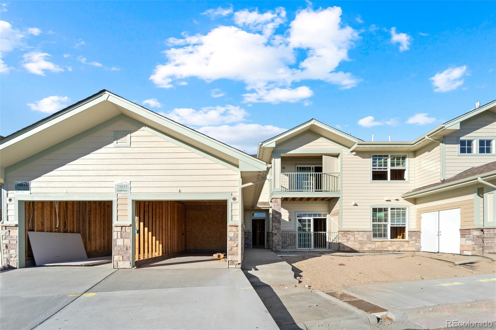 18633 Stroh Road Road Unit: 2-104