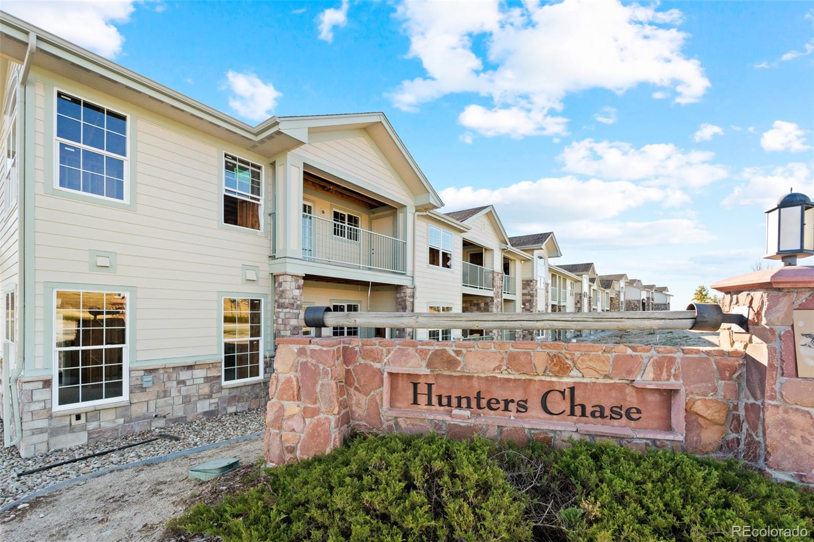 18633 Stroh Road Road Unit: 2-104