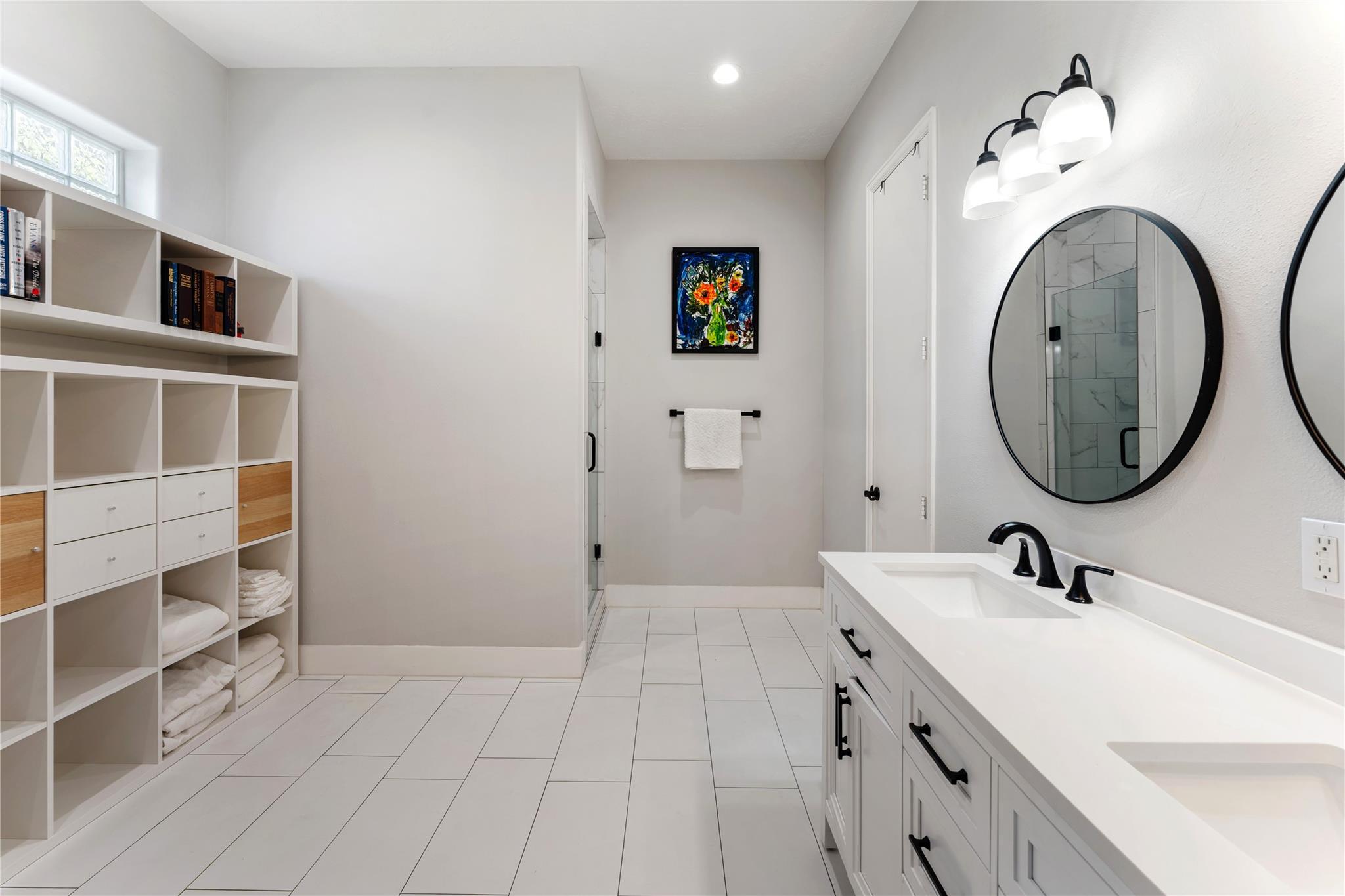 415 W 8th Street