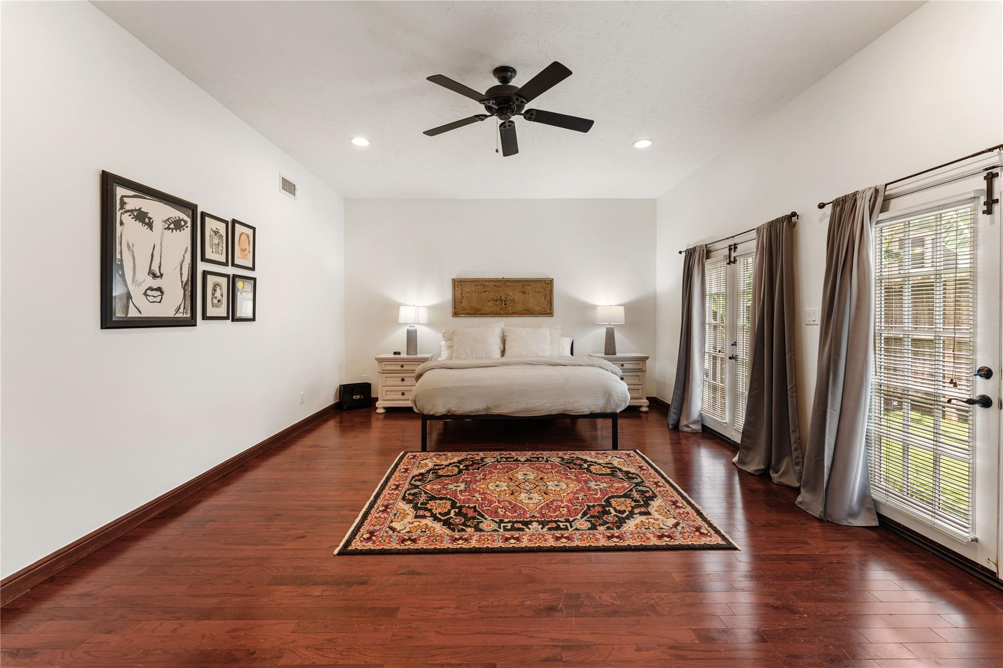 415 W 8th Street