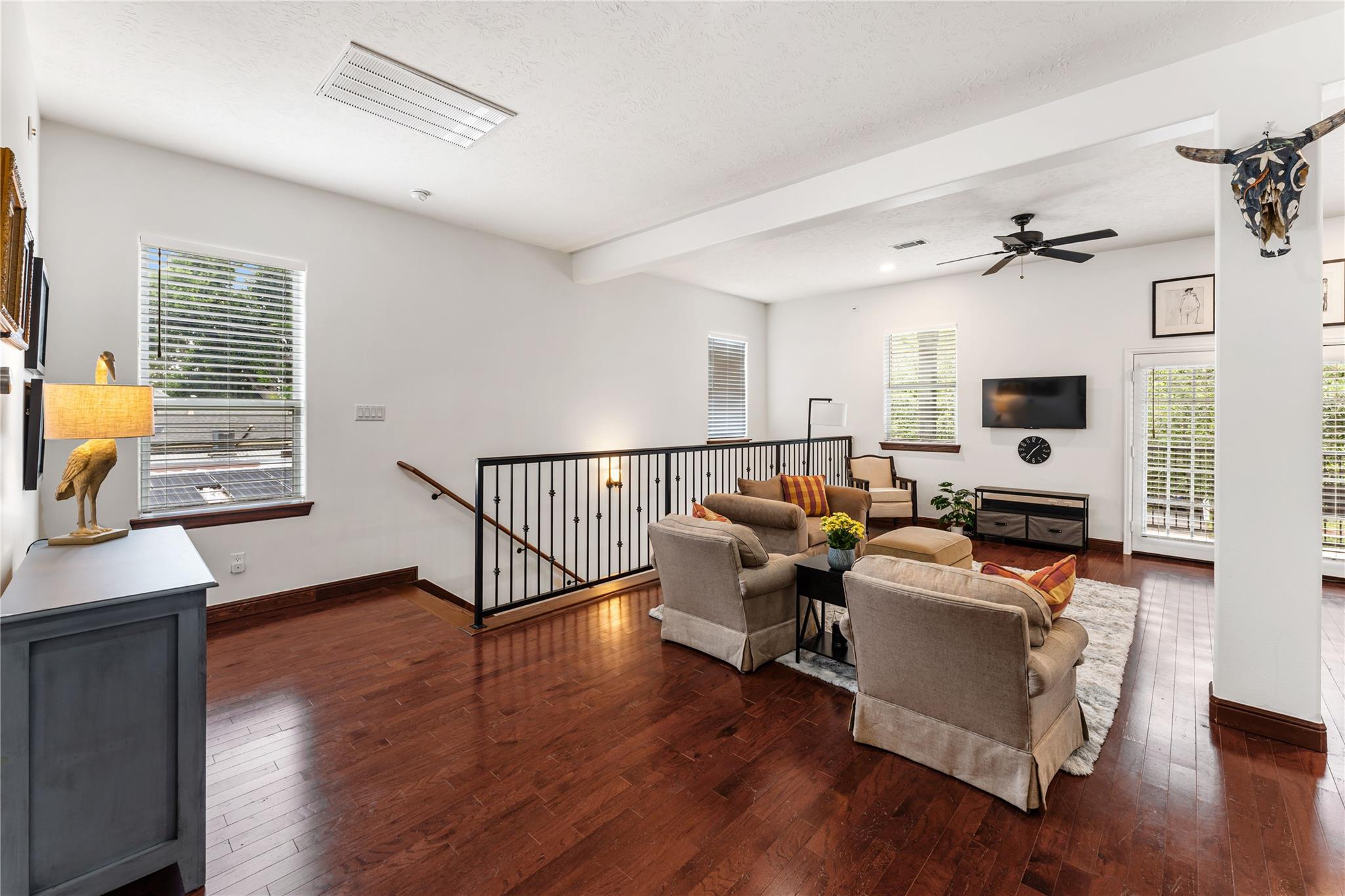 415 W 8th Street