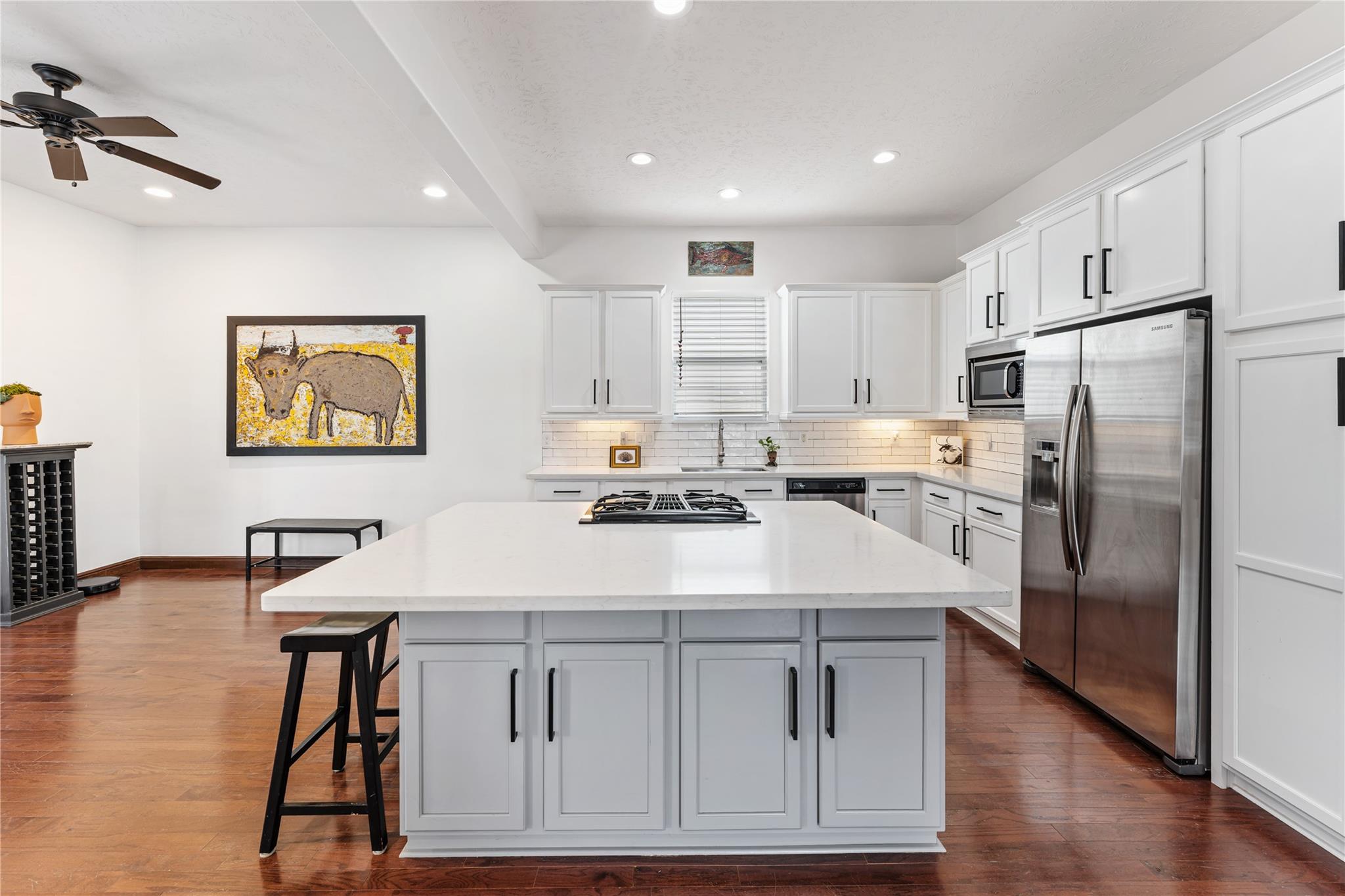 415 W 8th Street