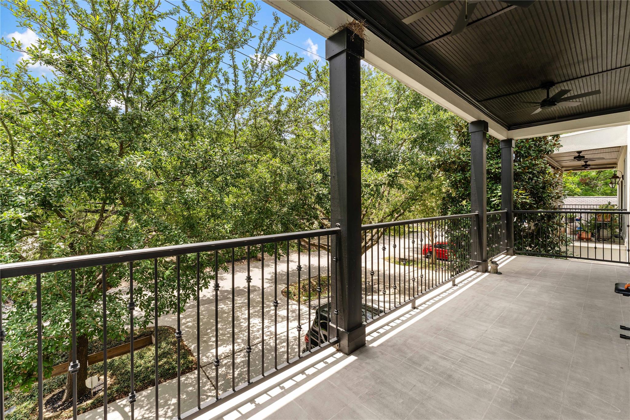 415 W 8th Street