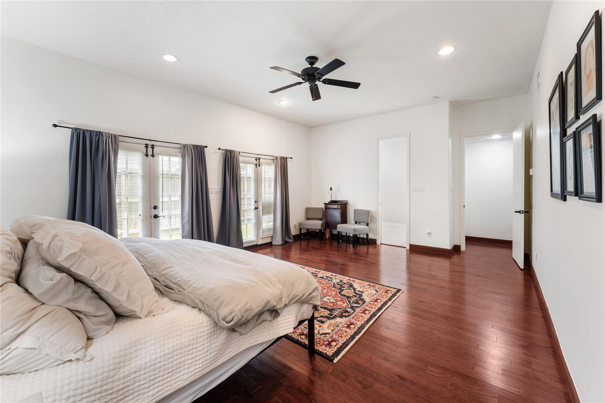 415 W 8th Street