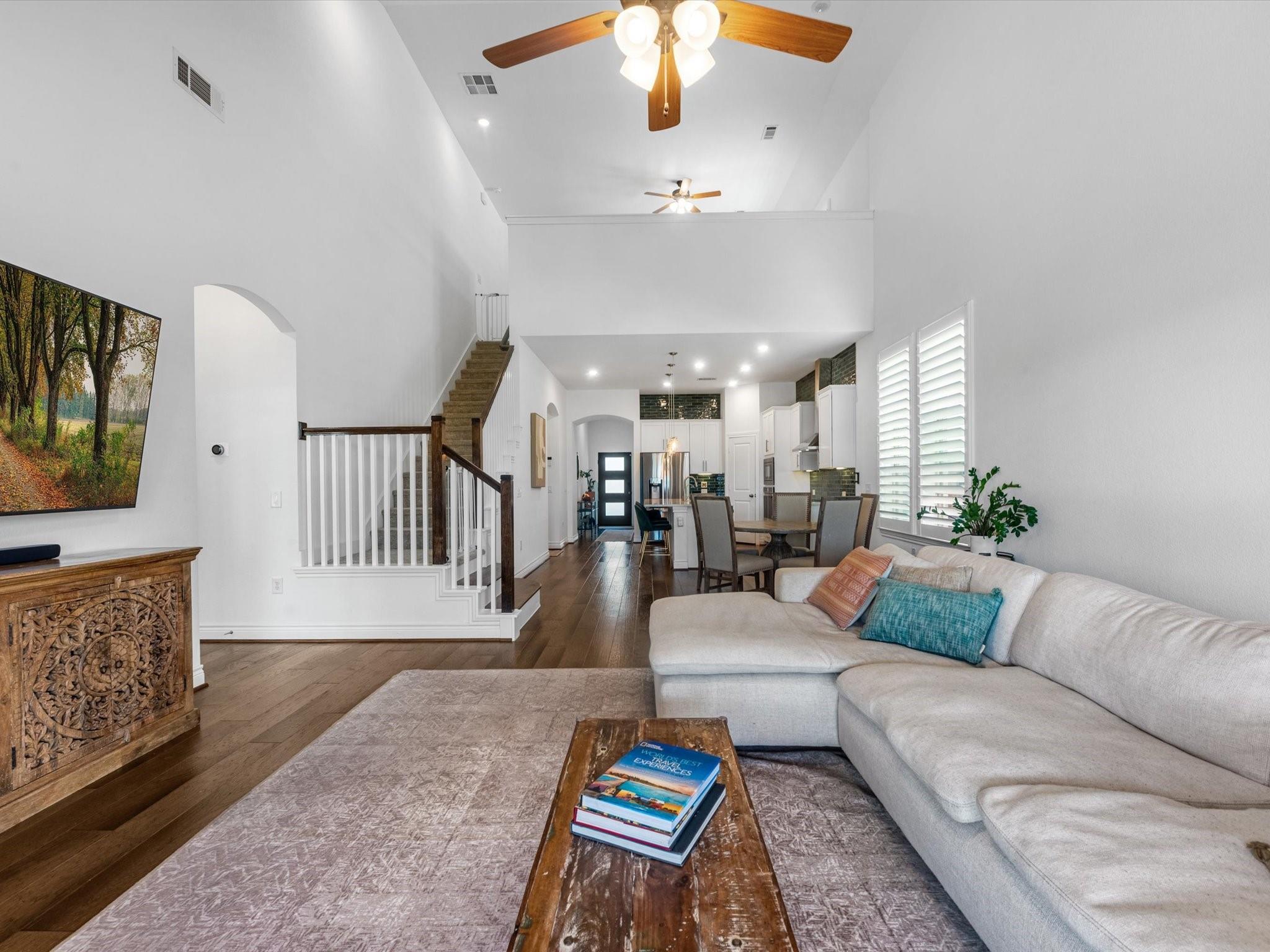 7310 Kingbird Cove Court