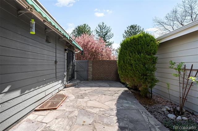 8080 E Dartmouth Avenue Unit: 26
