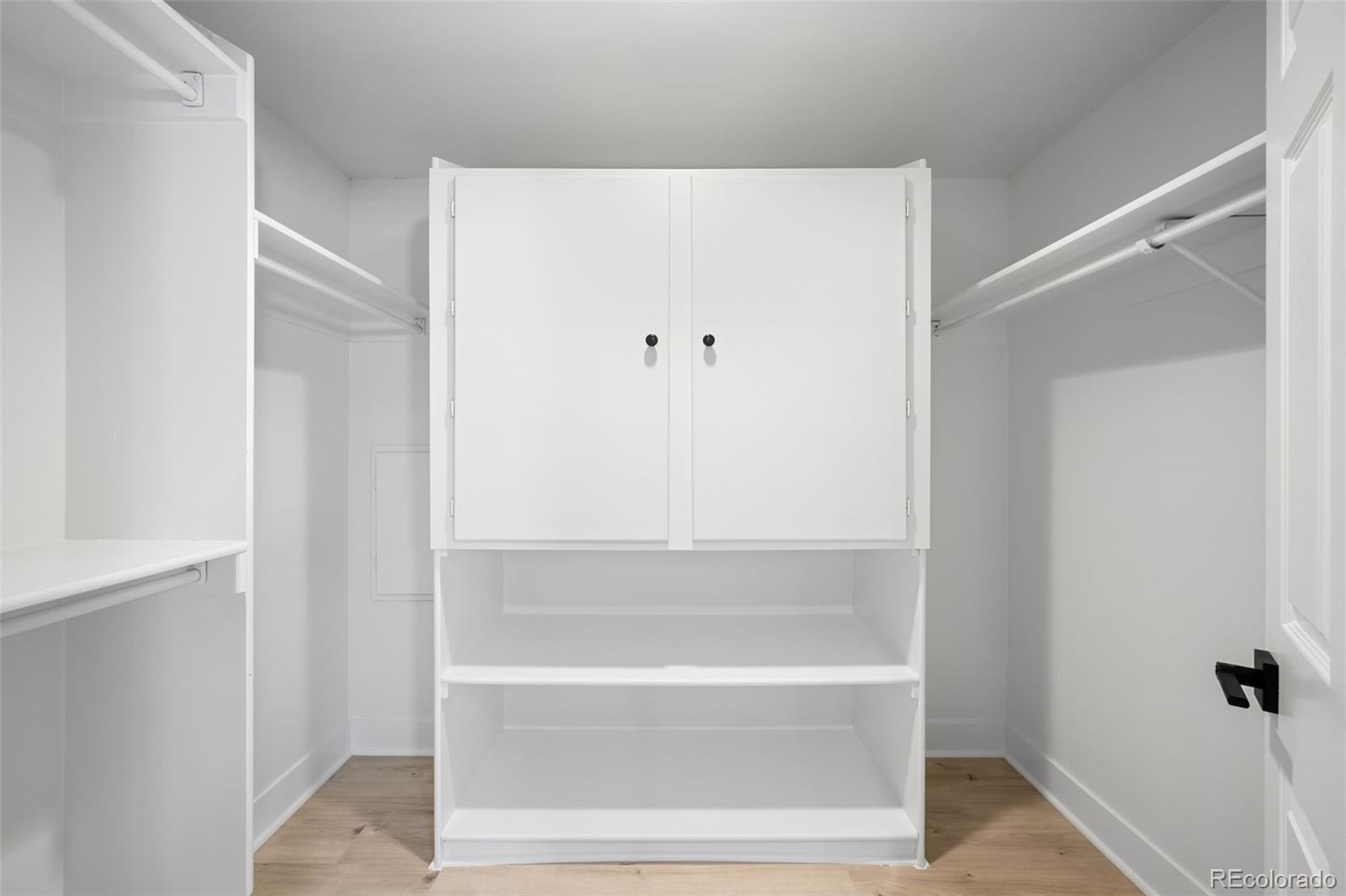 8080 E Dartmouth Avenue Unit: 26