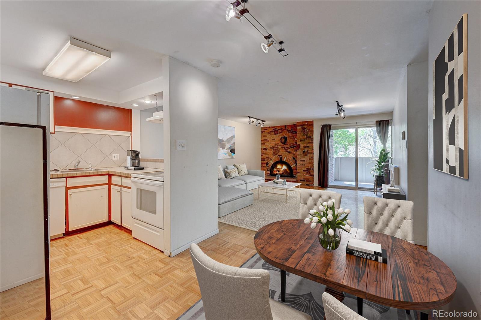 1366 Garfield Street Unit: 308