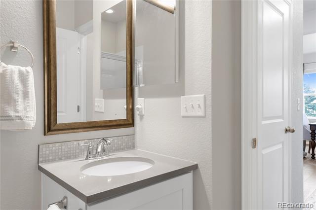 4765 W 108th Place