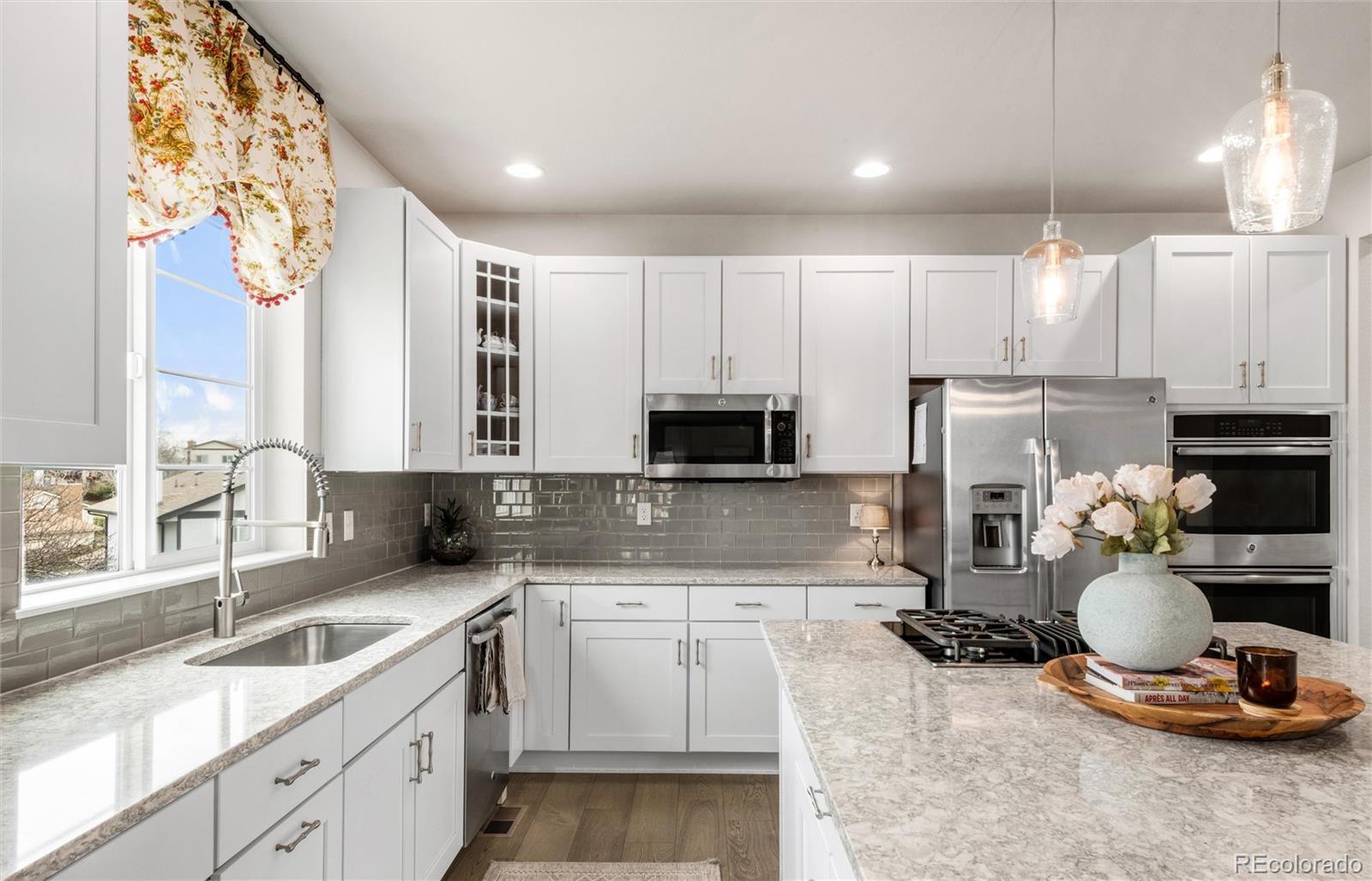 4765 W 108th Place
