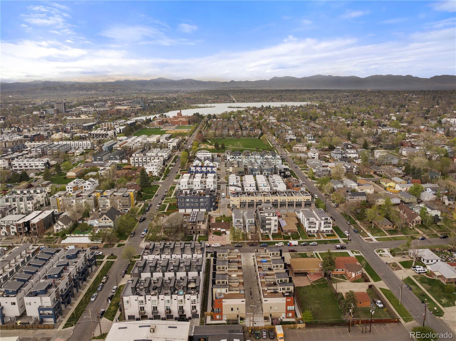 1920 Grove Street Unit: 2