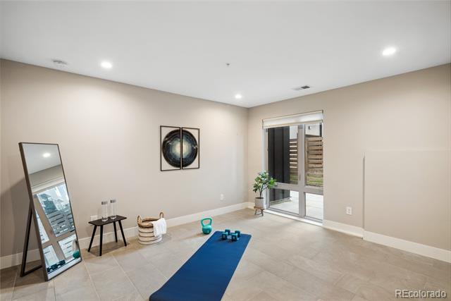 1920 Grove Street Unit: 2