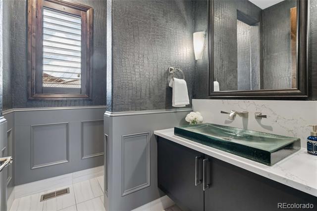 9697 Vista Hill Trail