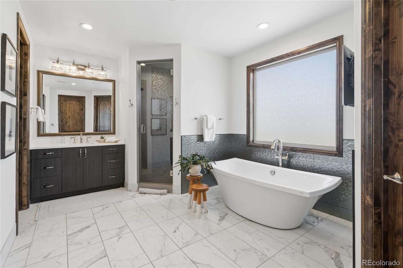 9697 Vista Hill Trail