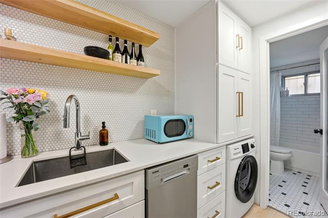 148 S Emerson Street Unit: 104