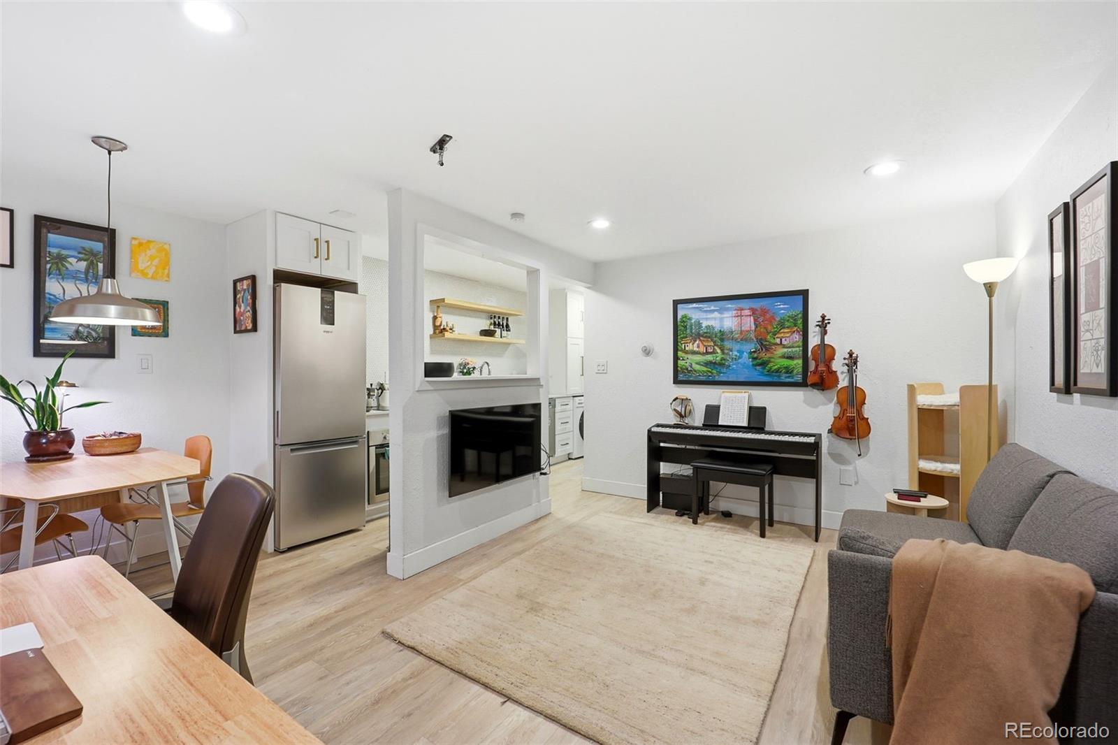 148 S Emerson Street Unit: 104