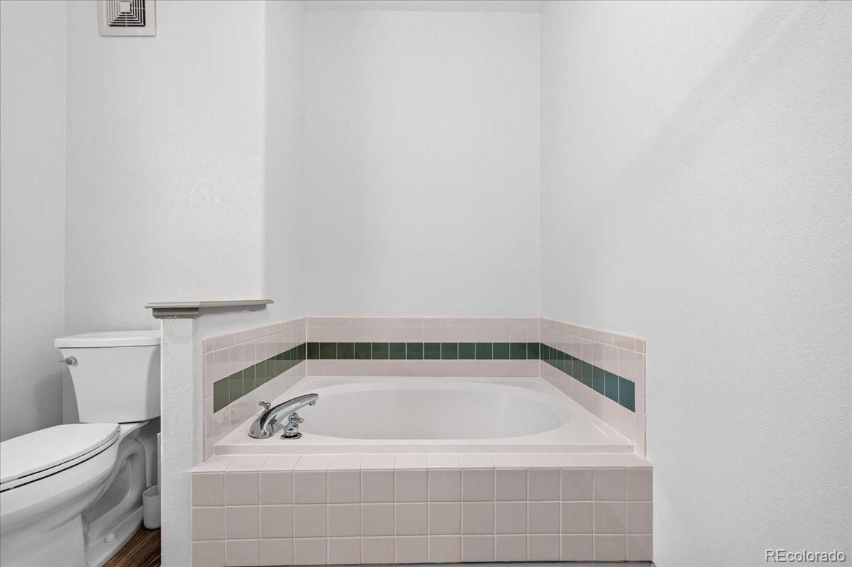 1703 Whitehall Drive Unit: 10B