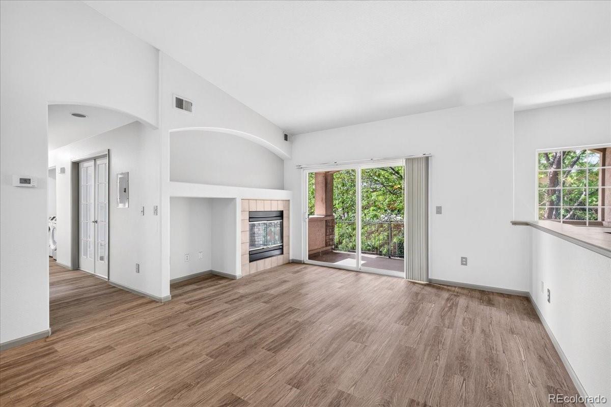 1703 Whitehall Drive Unit: 10B