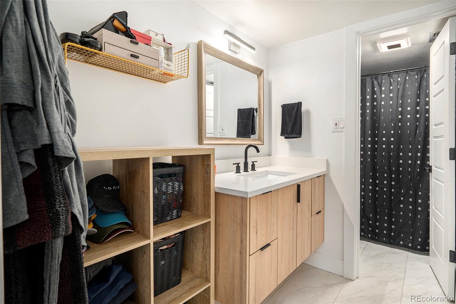 9725 E Harvard Avenue Unit: 431