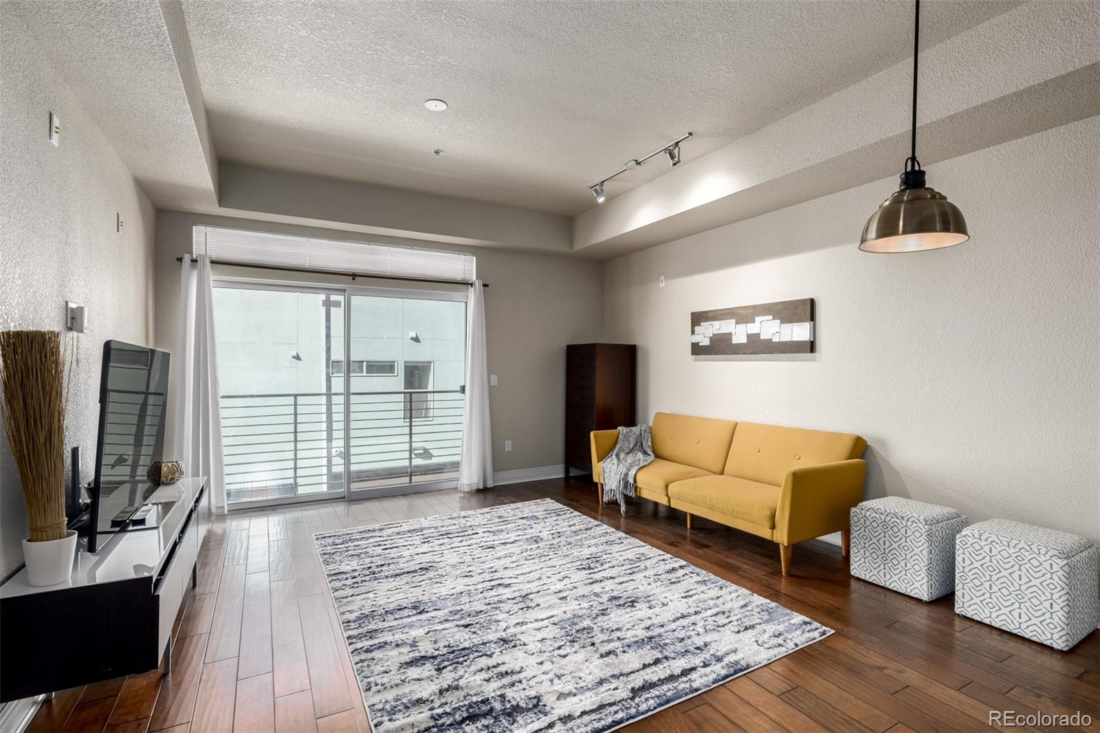 2650 Front View Unit: 205