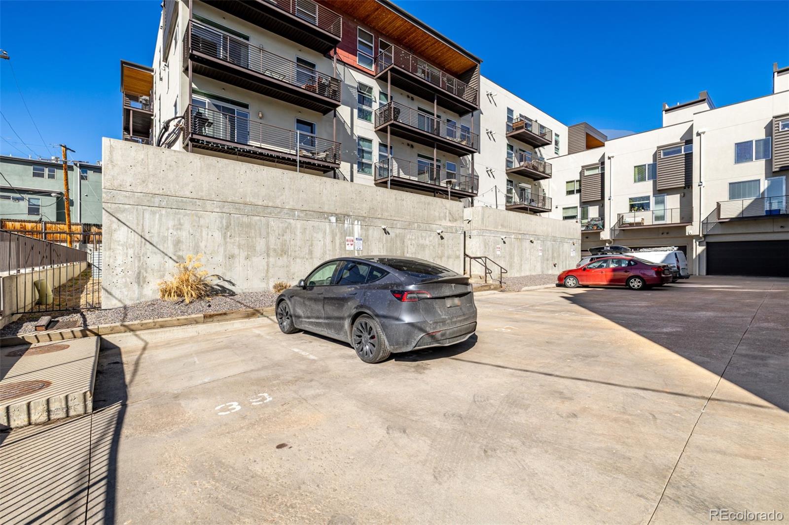 2650 Front View Unit: 205