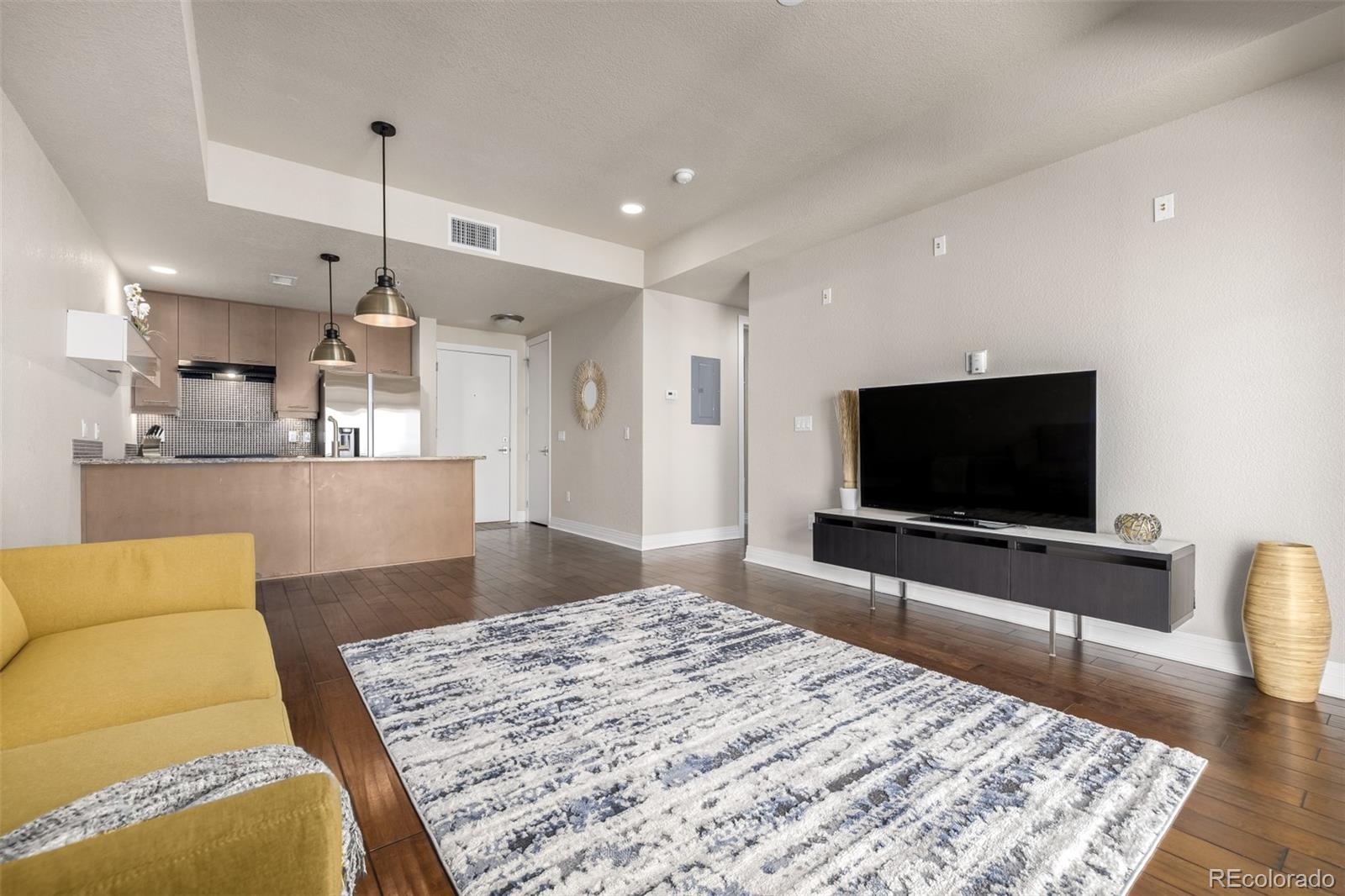 2650 Front View Unit: 205