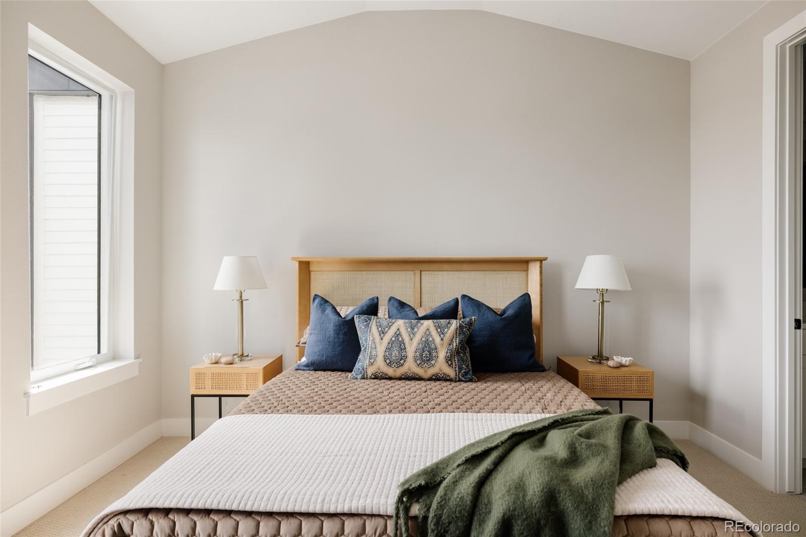 8280 E 36th Avenue Unit: 27