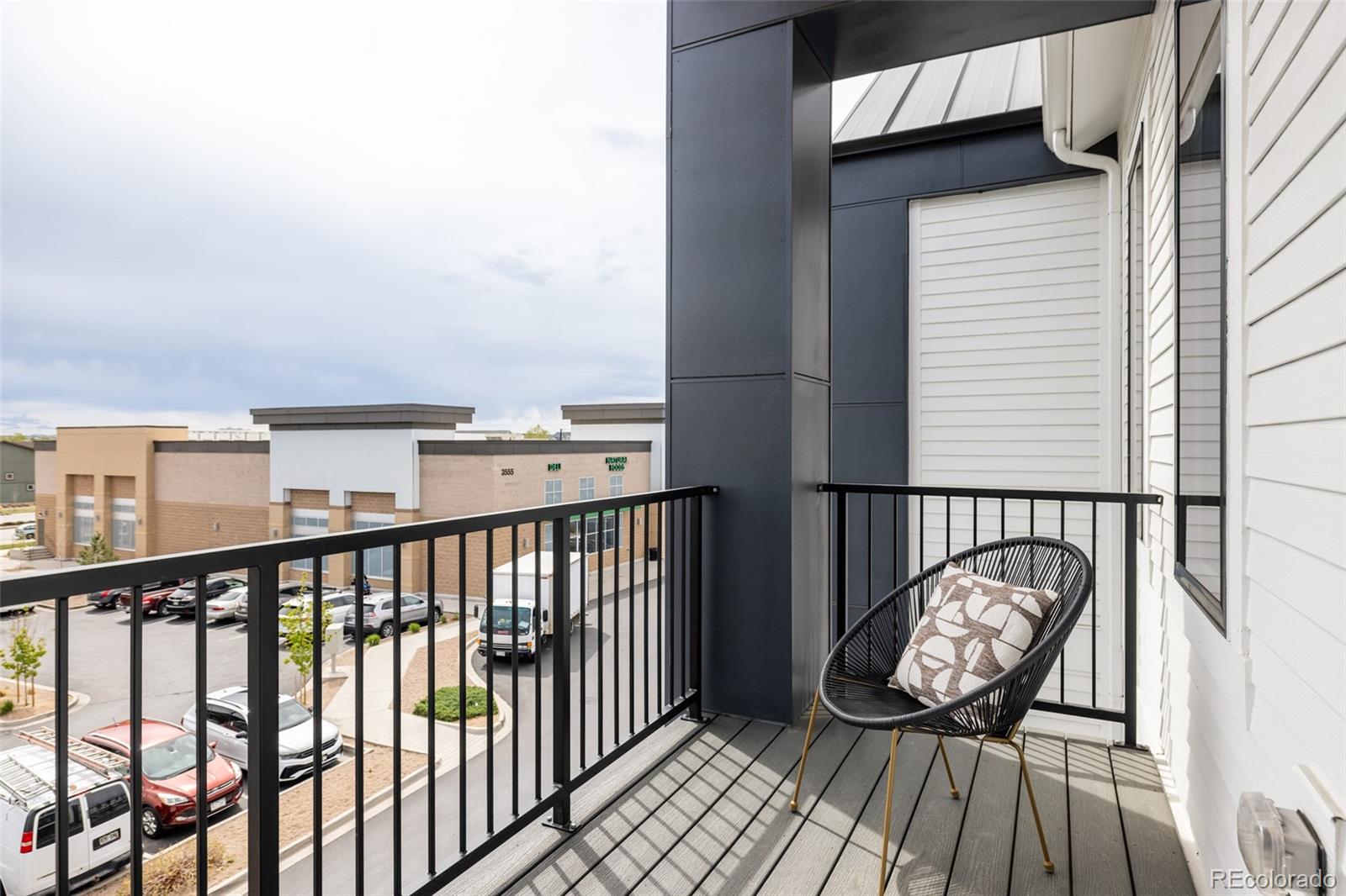8280 E 36th Avenue Unit: 27