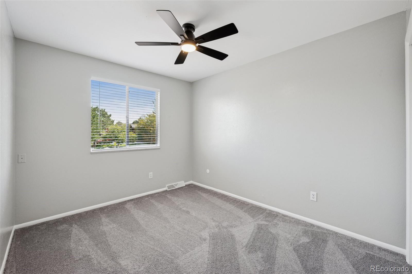 155 Paris Circle