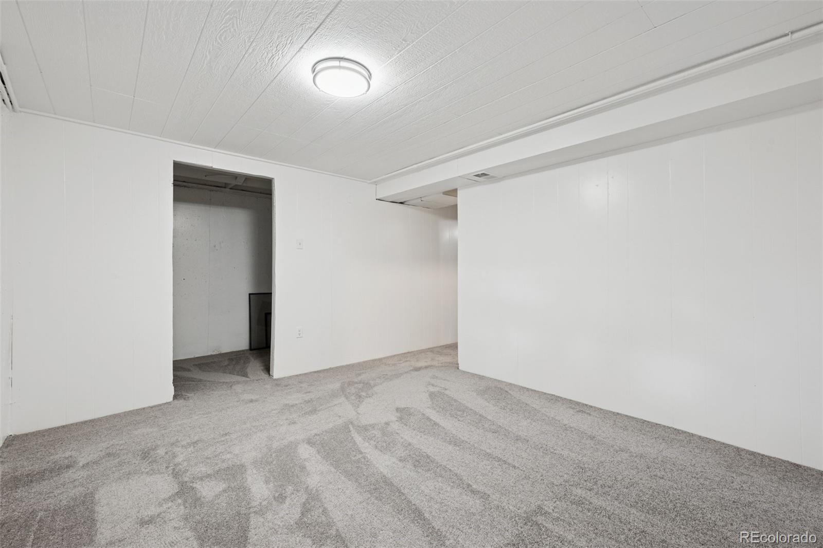 155 Paris Circle